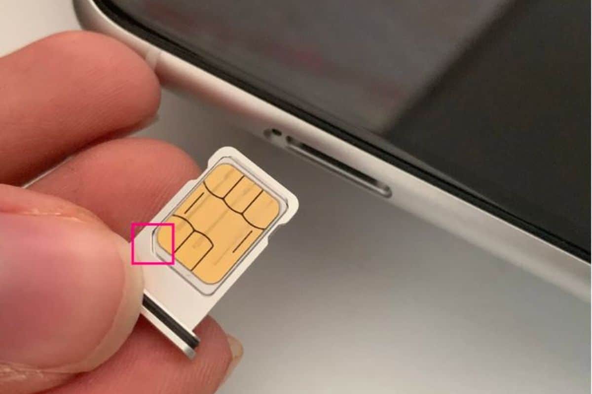 Prepaid physical SIM card in Indonesia can be installed or removed easily