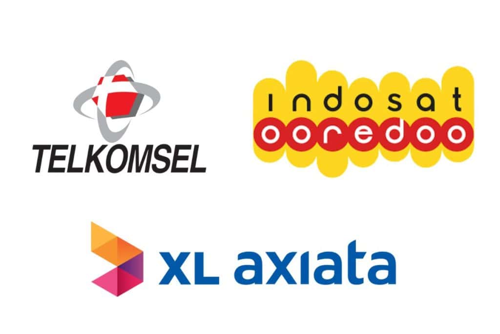 Three main mobile network providers in Jakarta: Telkomsel, XL Axiata, and Indosat