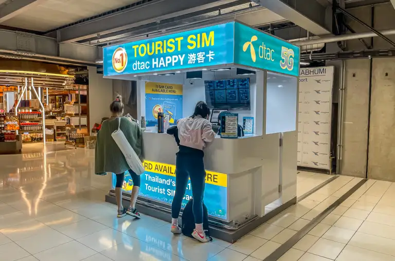 Dtac sim card stores at BKK airport