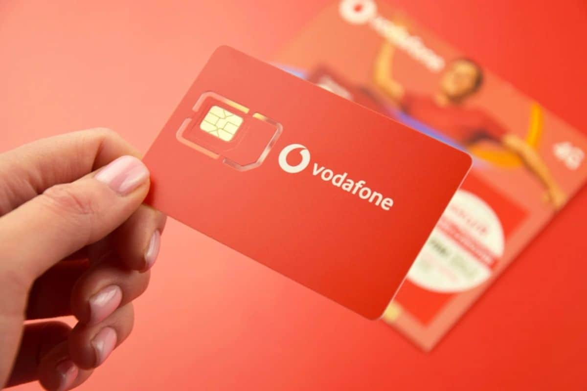 Best Vodafone SIM Cards for Tourists & Cost