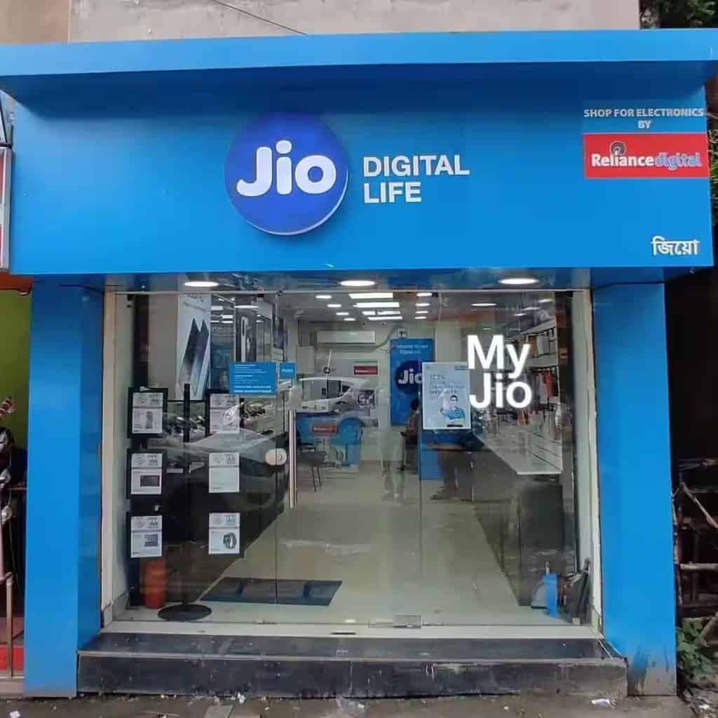 Where to buy Jio sim cards in India for tourists