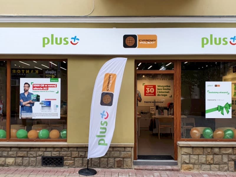 You can buy a SIM card online on the official Plus store page