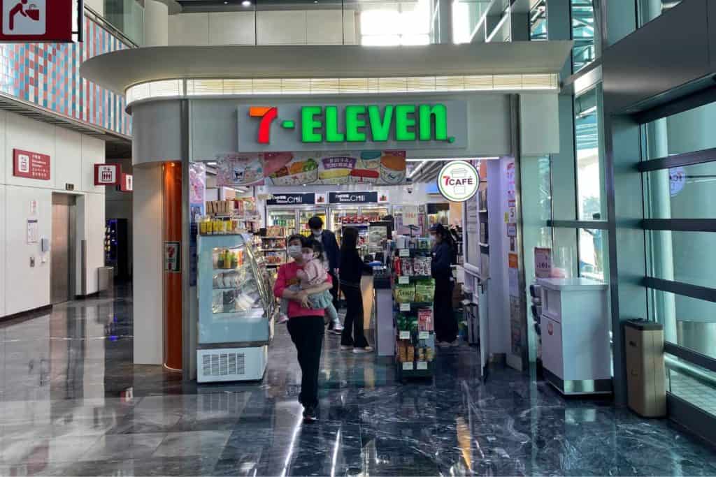 Buy SIM card at 7-Eleven store at Macau Airport