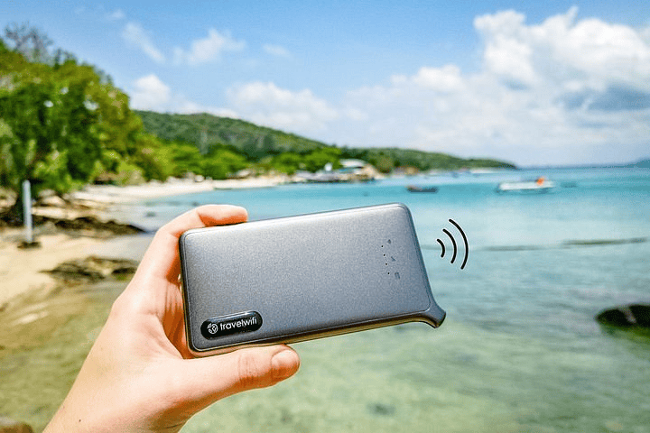 Pocket Wi-Fi - Good options for a group of friends, a business team on a trip