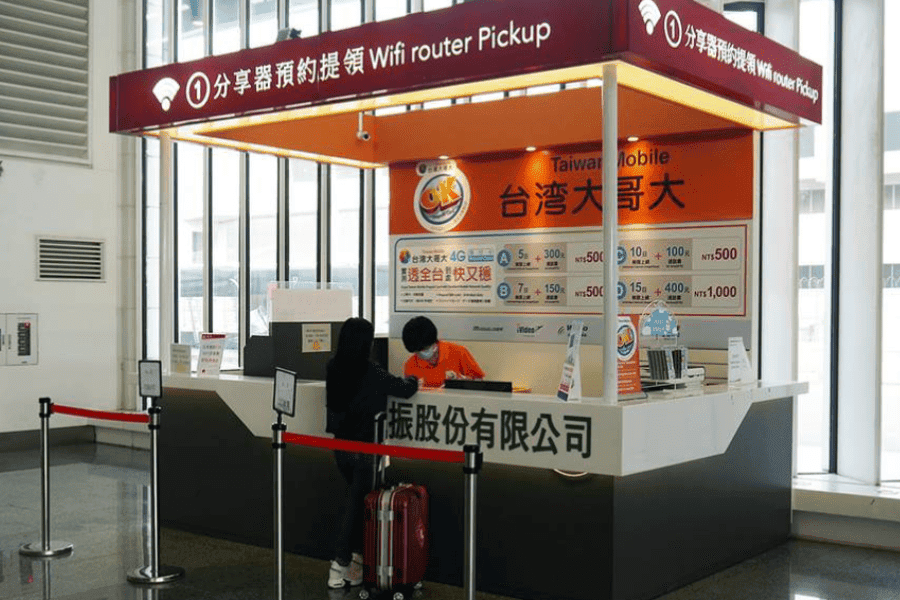 How to Get a SIM Card at Hong Kong Airports 