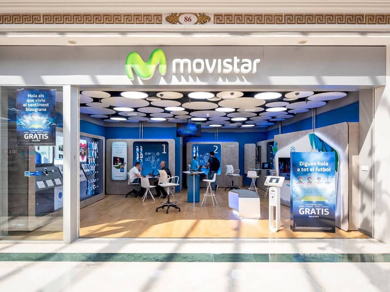 You can buy a SIM card online on the official Movistar store page