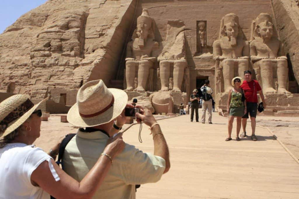 Connectivity Options for Tourists to Egypt