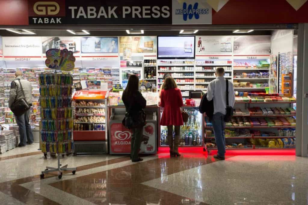 Tabakpress at M. R. Štefánik International Airport provides local SIM cards