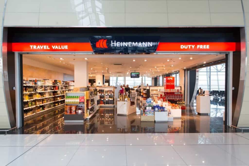 Heinemann Duty-Free (Travel Retail Slovakia TRS) offers SIM card at M. R. Štefánik Airport