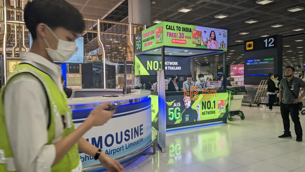 AIS shop at BKK airport