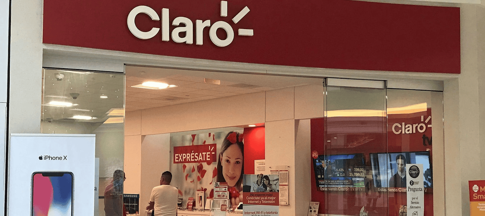 Claro store in the Mall of San Juan